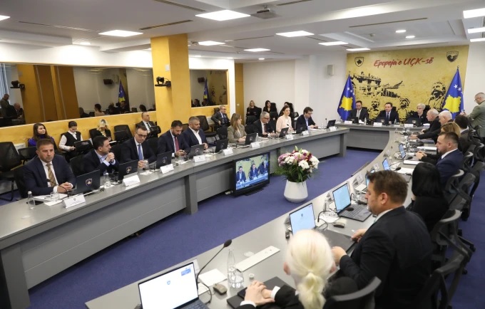Masa për produktet bazë, Qeveria mblidhet të premten